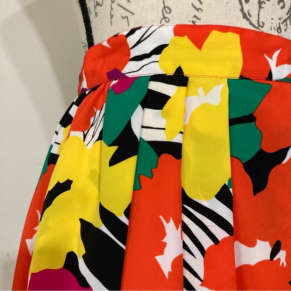 Lloyd Williams VINTAGE 80’s Pleated Floral Midi Skirt - Picture 6 of 16